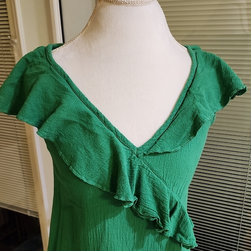 Green Ruffle V-Neck Dress - Picture 2 of 7